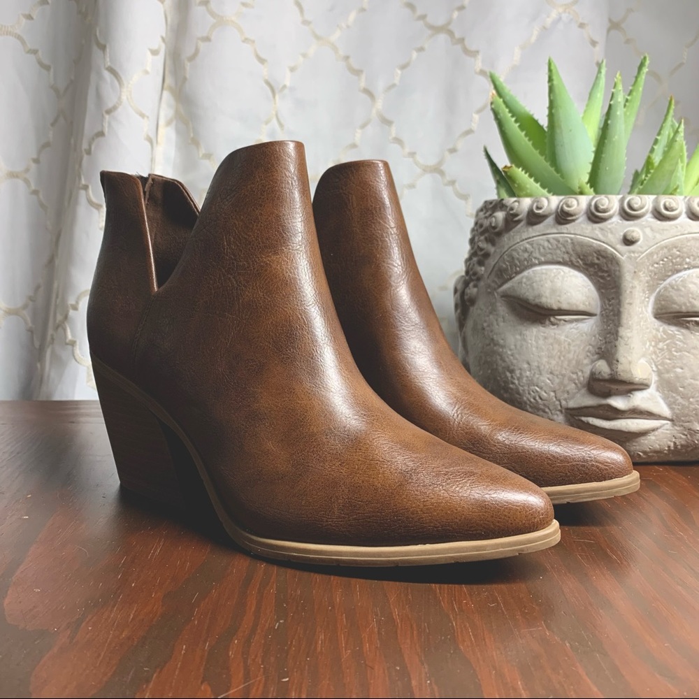 New Michael Ankle Booties size 9